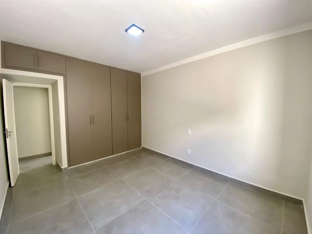 Casa, 3 quartos, 231 m² - Foto 3