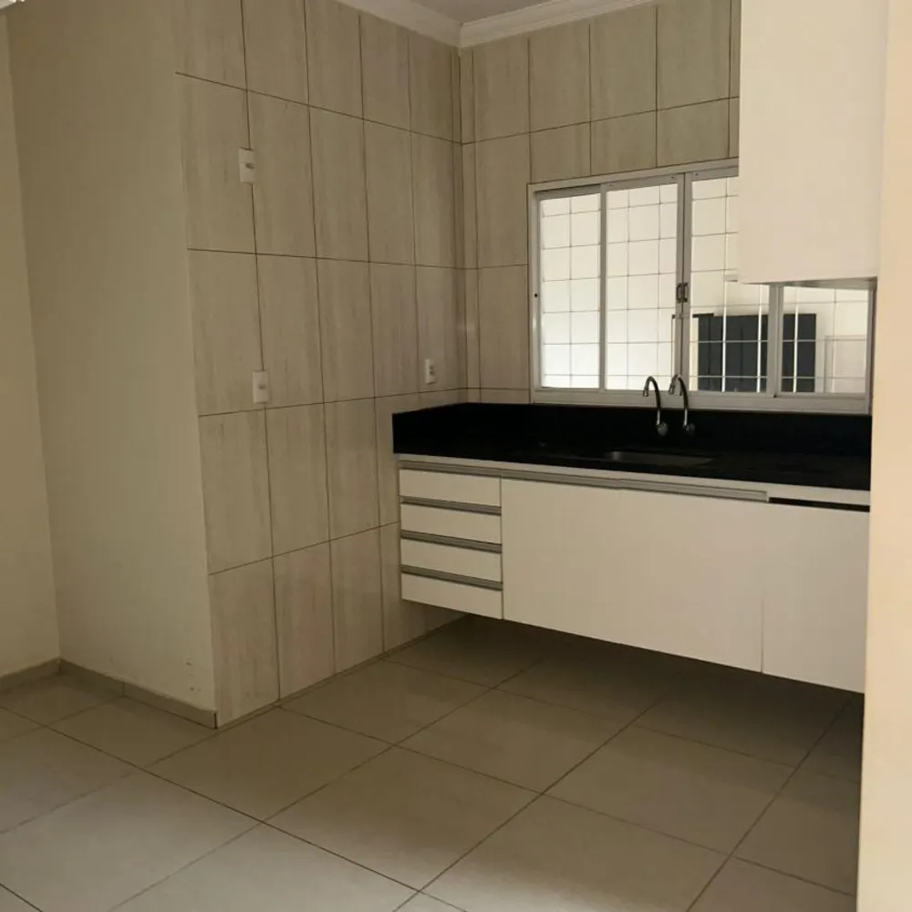 Casa, 3 quartos, 198 m² - Foto 1