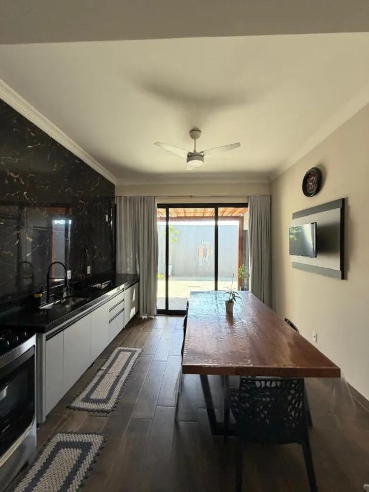 Casa, 3 quartos, 190 m² - Foto 3