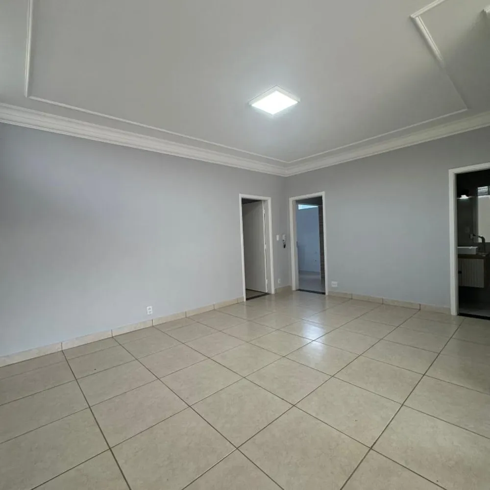Casa, 3 quartos, 206 m² - Foto 2