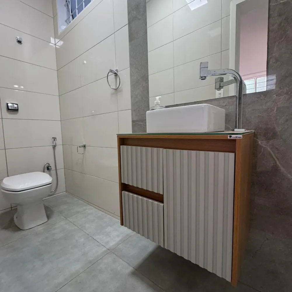 Casa, 3 quartos, 206 m² - Foto 1