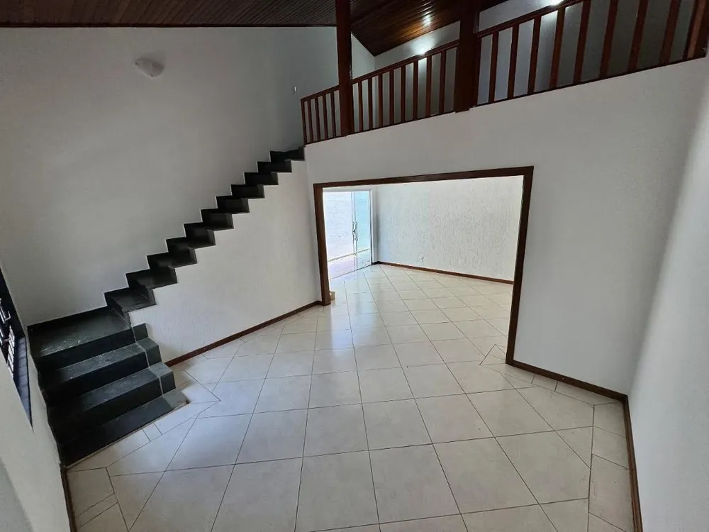 Casa, 3 quartos, 276 m² - Foto 4