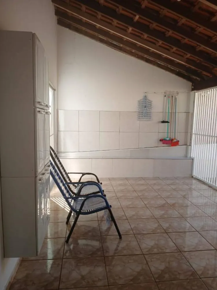 Casa, 3 quartos, 200 m² - Foto 2