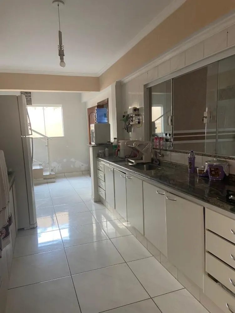 Sobrado, 4 quartos, 300 m² - Foto 3