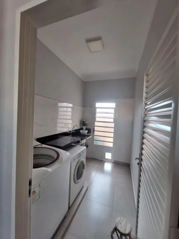 Casa, 3 quartos, 225 m² - Foto 2
