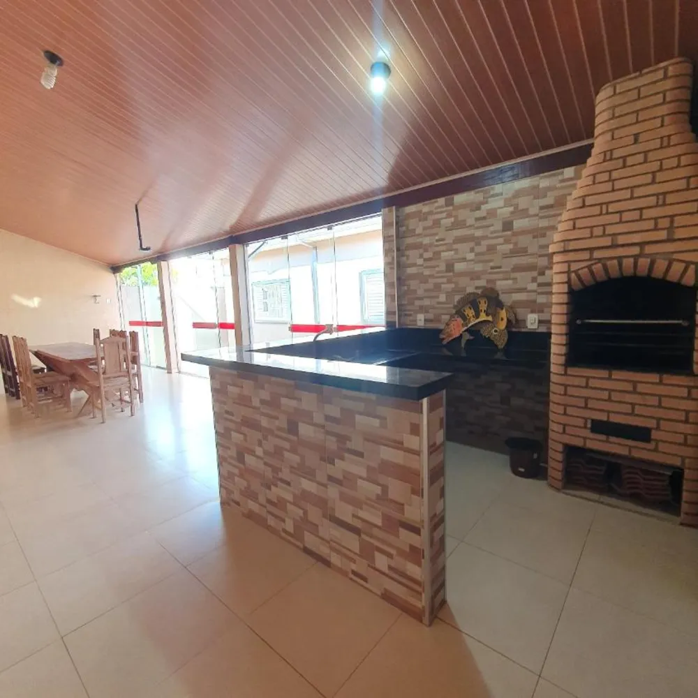 Casa, 3 quartos, 240 m² - Foto 1