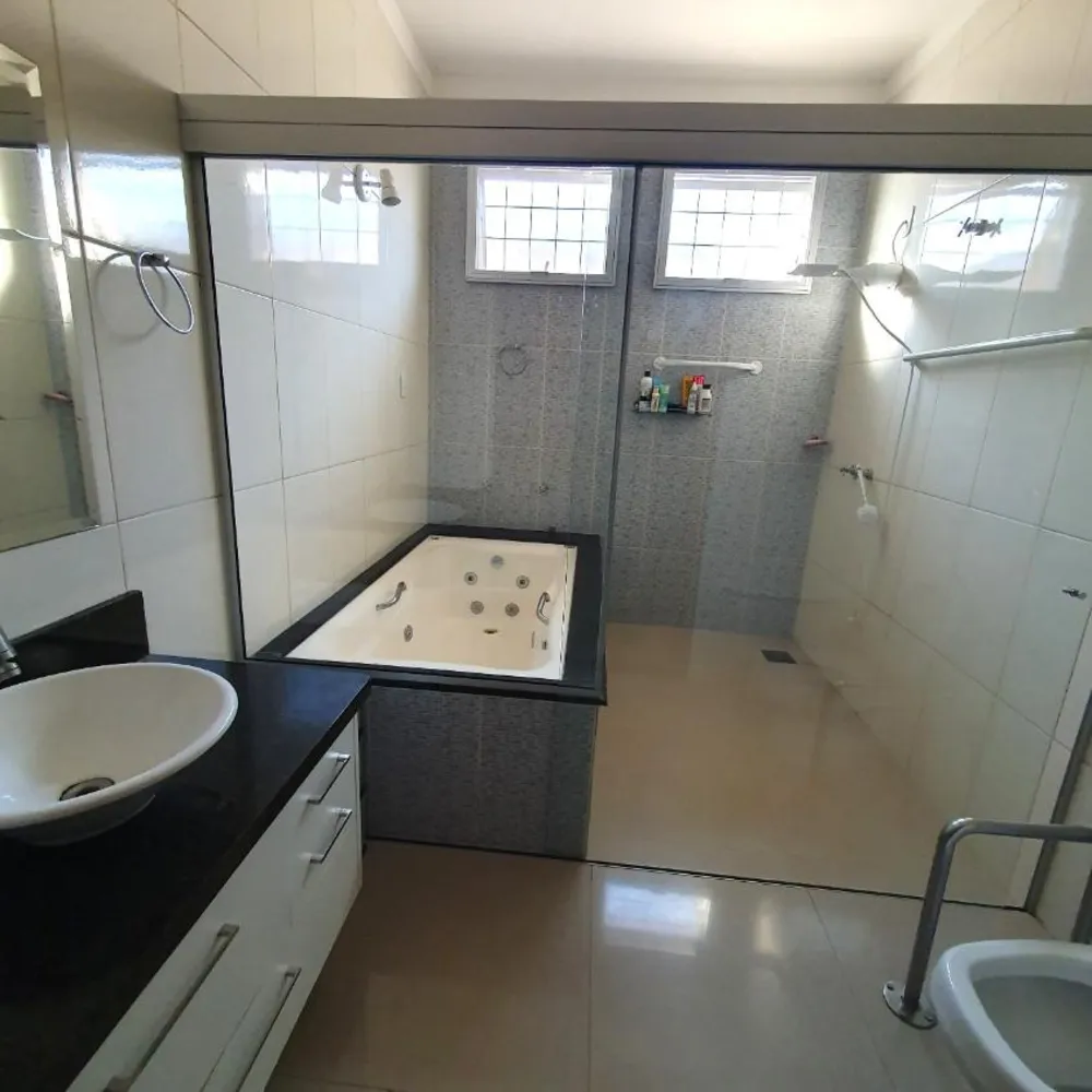 Casa, 3 quartos, 240 m² - Foto 3