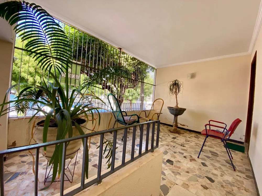 Casa, 3 quartos, 244 m² - Foto 2