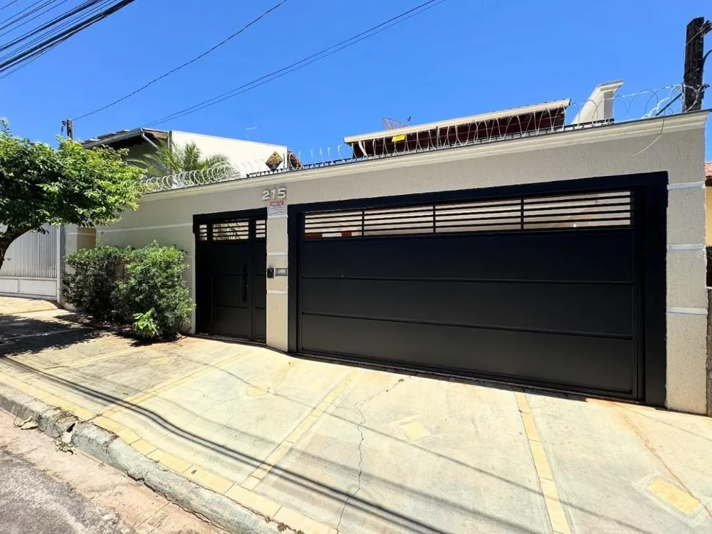 Casa, 3 quartos, 276 m² - Foto 1