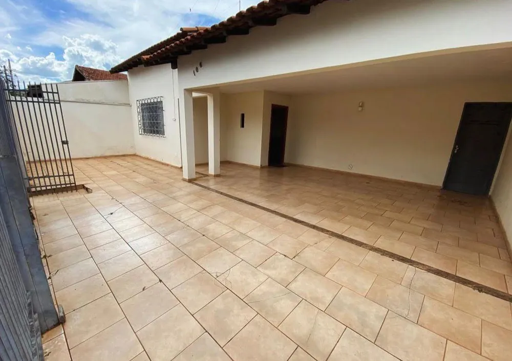 Casa, 3 quartos, 180 m² - Foto 2