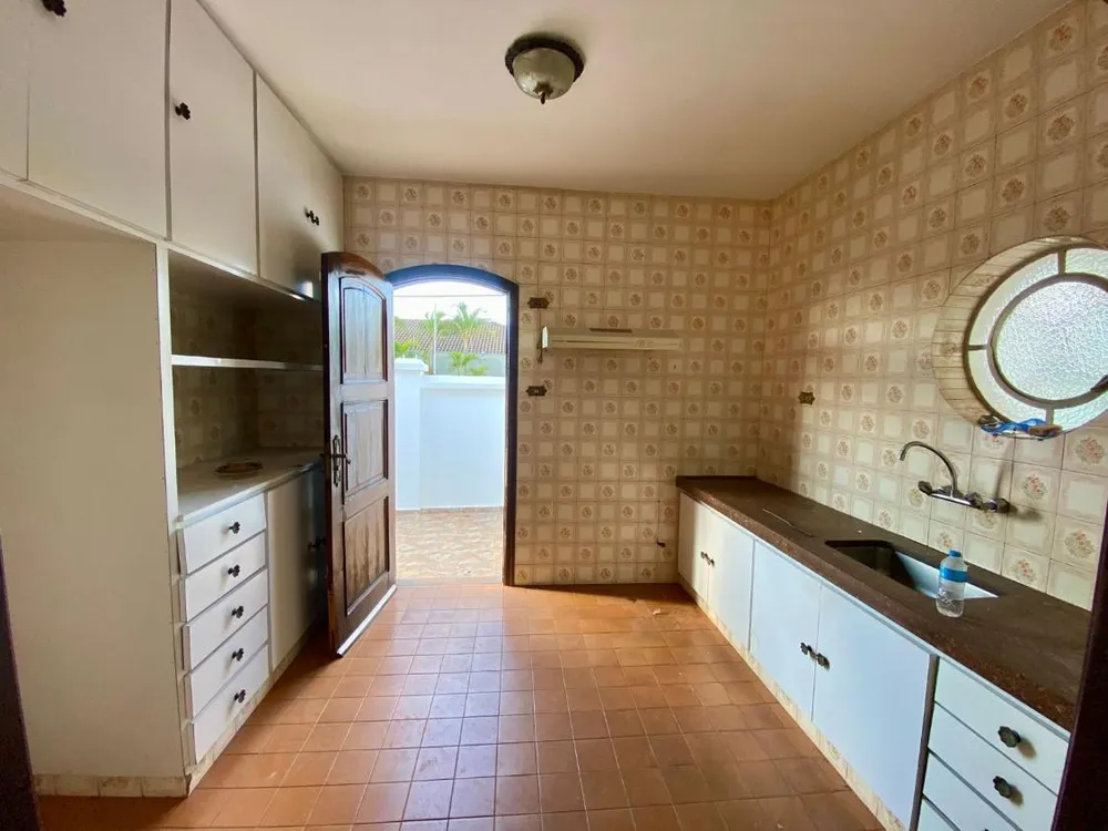Casa, 4 quartos, 277 m² - Foto 1