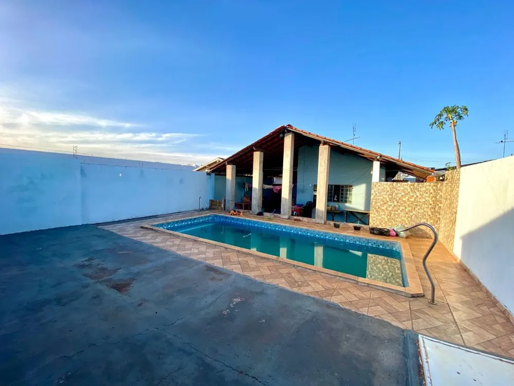 Casa, 4 quartos, 128 m² - Foto 1