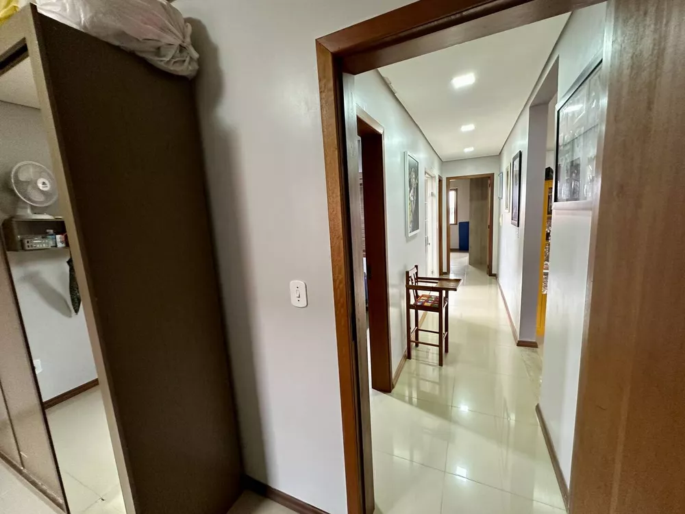 Casa à venda com 3 quartos, 69m² - Foto 7