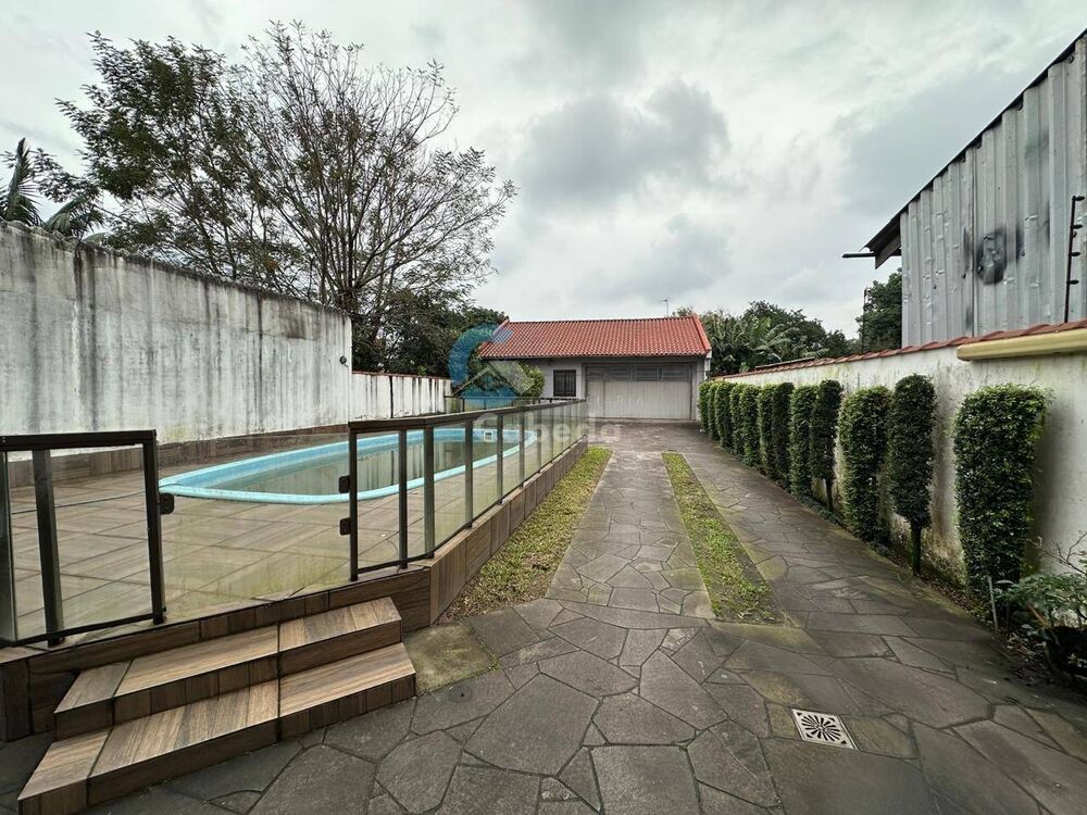 Casa à venda com 3 quartos, 80m² - Foto 3