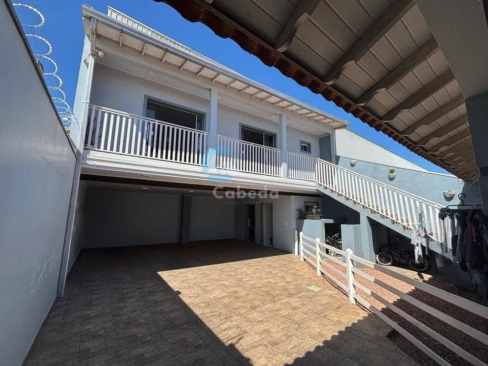 Casa, 2 quartos, 400 m² - Foto 1