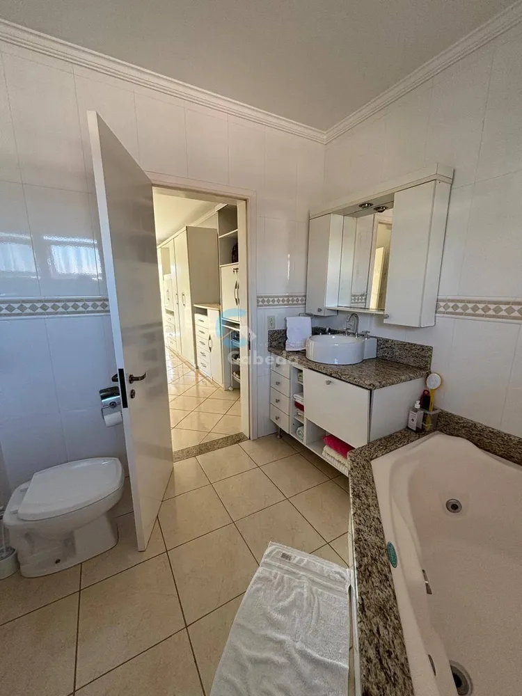 Casa, 4 quartos, 300 m² - Foto 9