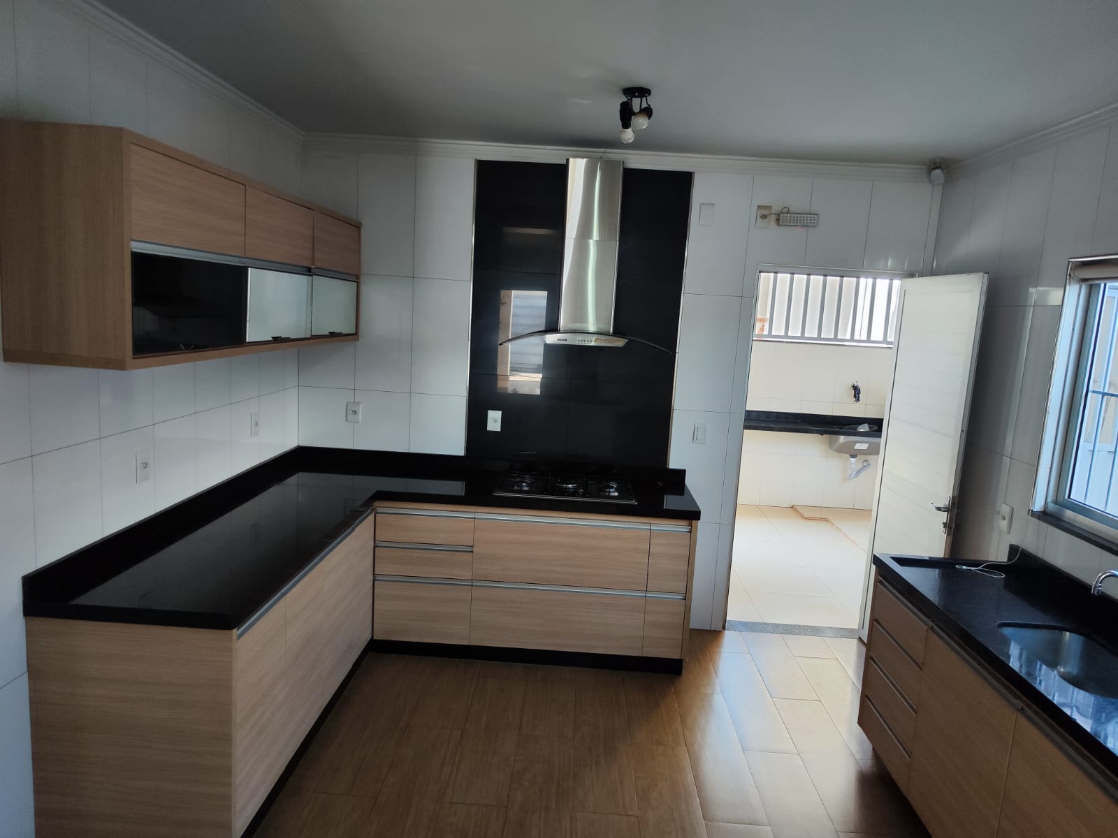 Casa à venda com 3 quartos, 217m² - Foto 10