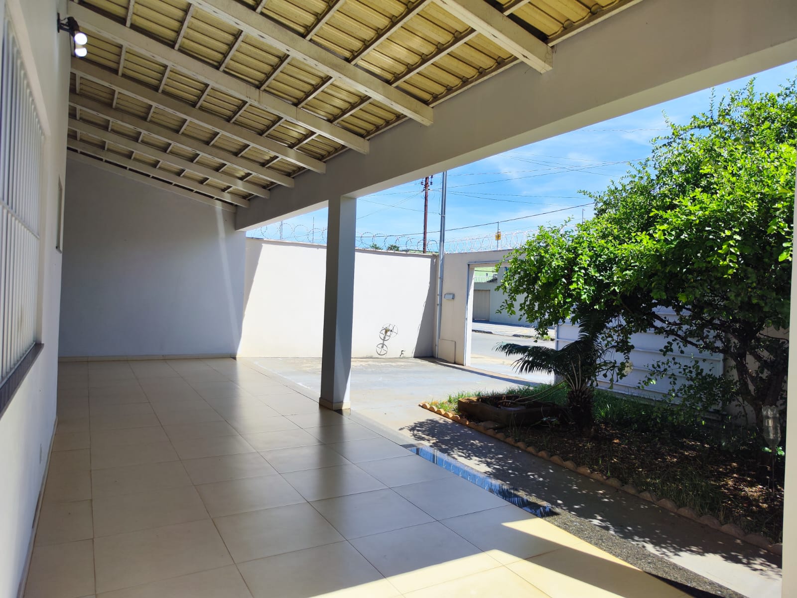 Casa à venda com 3 quartos, 217m² - Foto 5