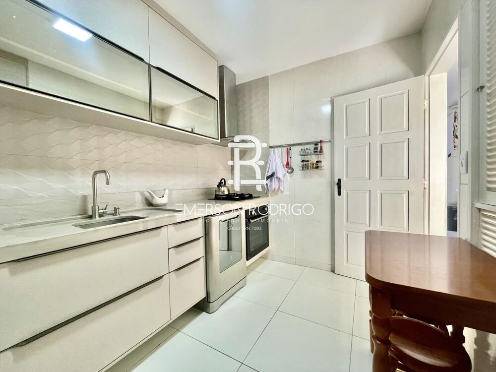 Casa à venda com 3 quartos, 140m² - Foto 4