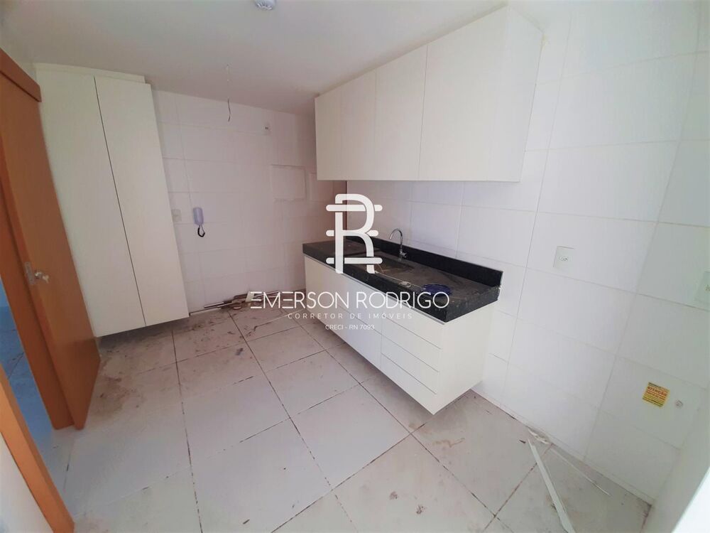 Apartamento à venda com 3 quartos, 130m² - Foto 1