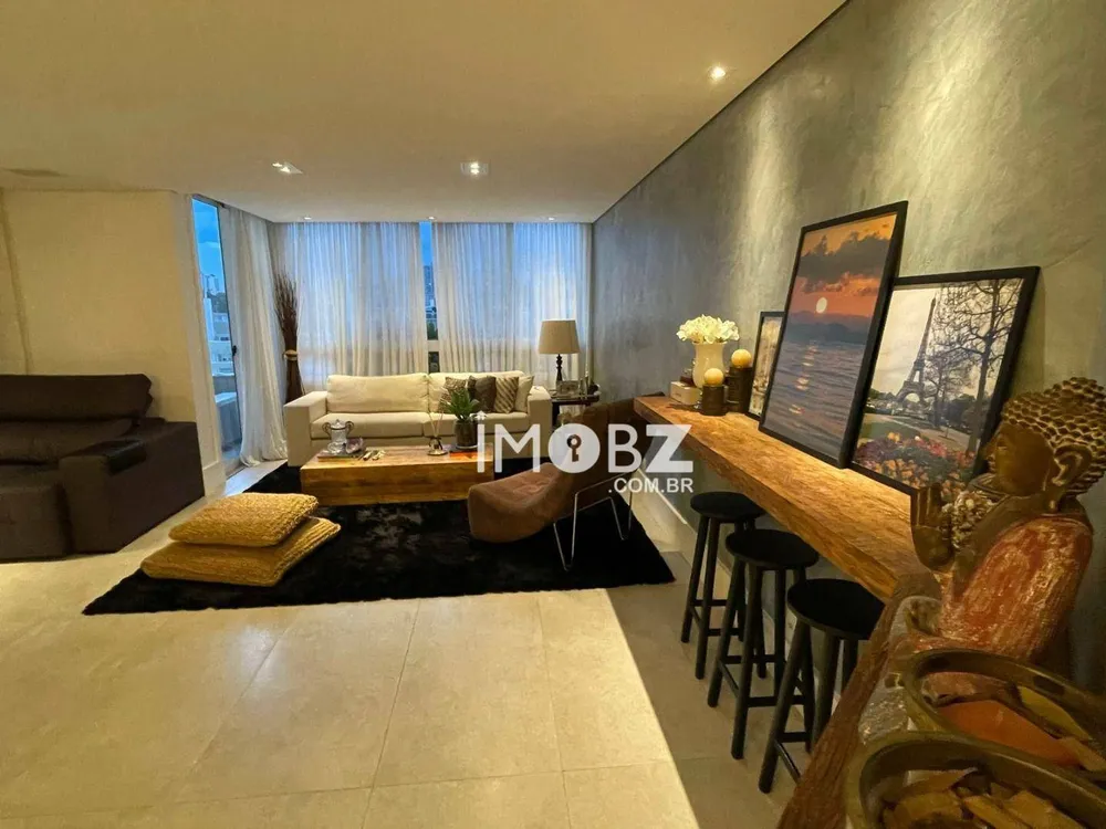 Apartamento, 3 quartos, 130 m² - Foto 1
