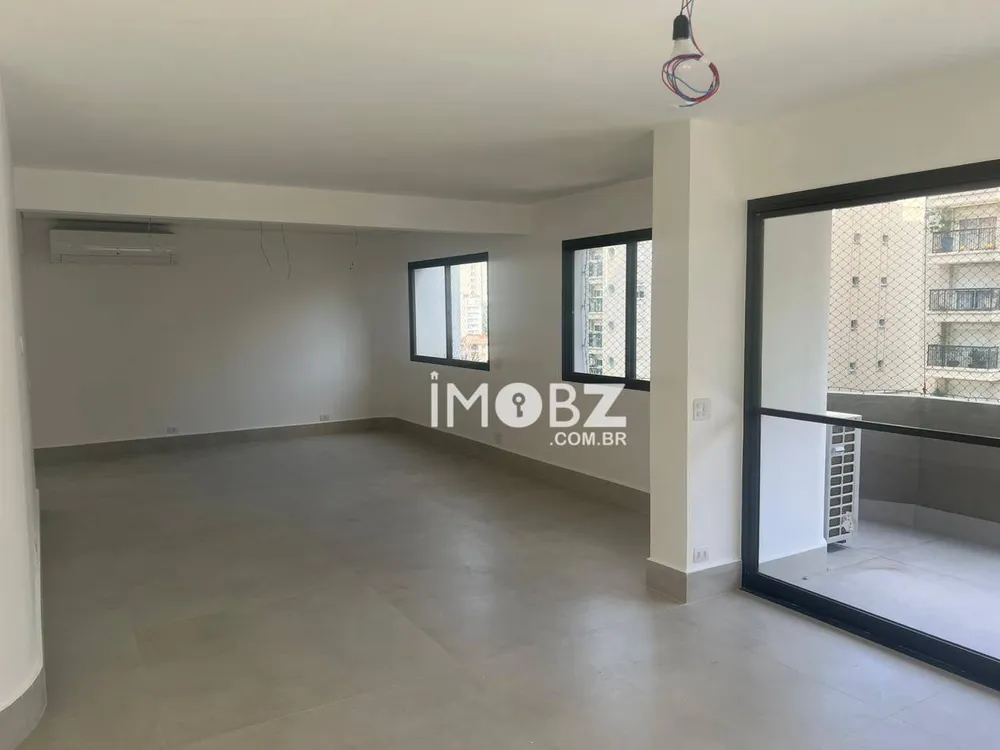 Apartamento, 4 quartos, 215 m² - Foto 2