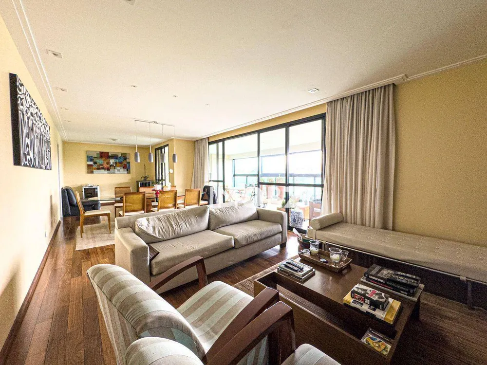 Apartamento, 3 quartos, 226 m² - Foto 1