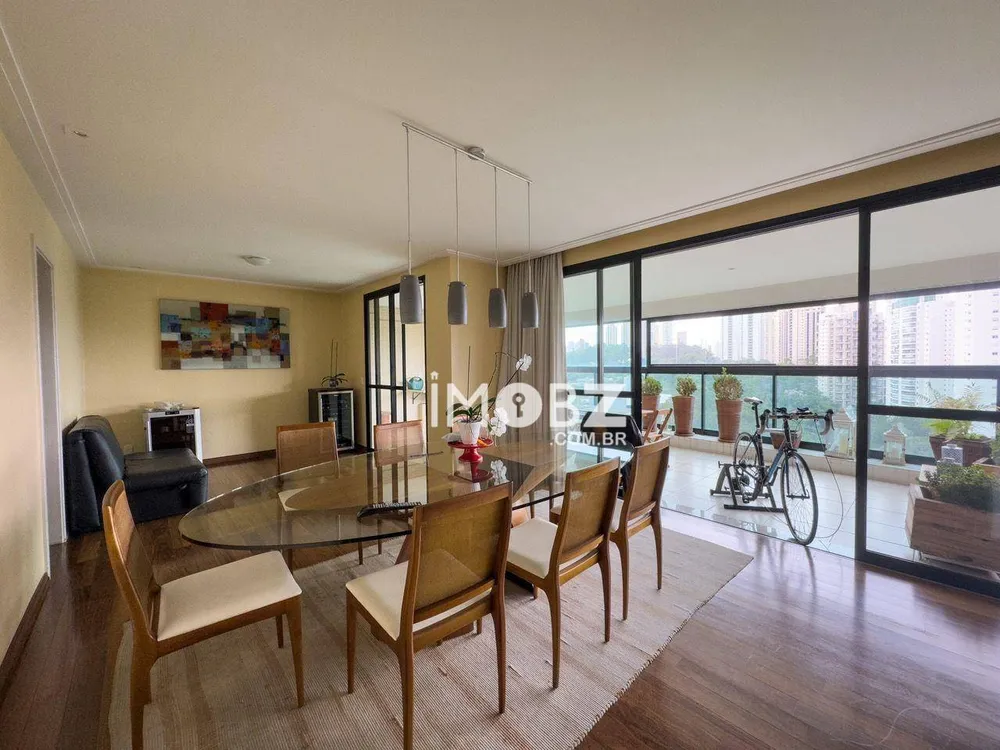 Apartamento, 3 quartos, 226 m² - Foto 3