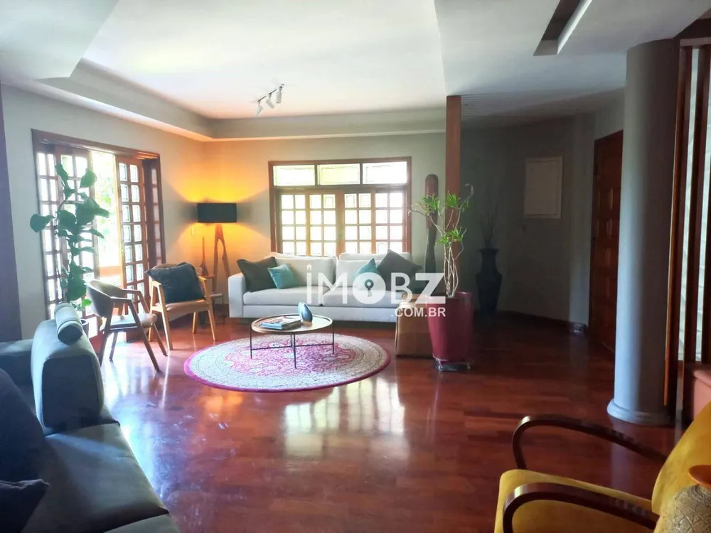 Casa, 4 quartos, 450 m² - Foto 1