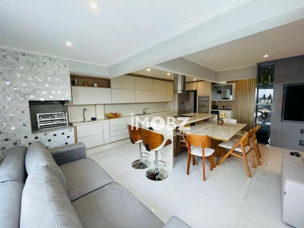 Apartamento, 3 quartos, 126 m² - Foto 2