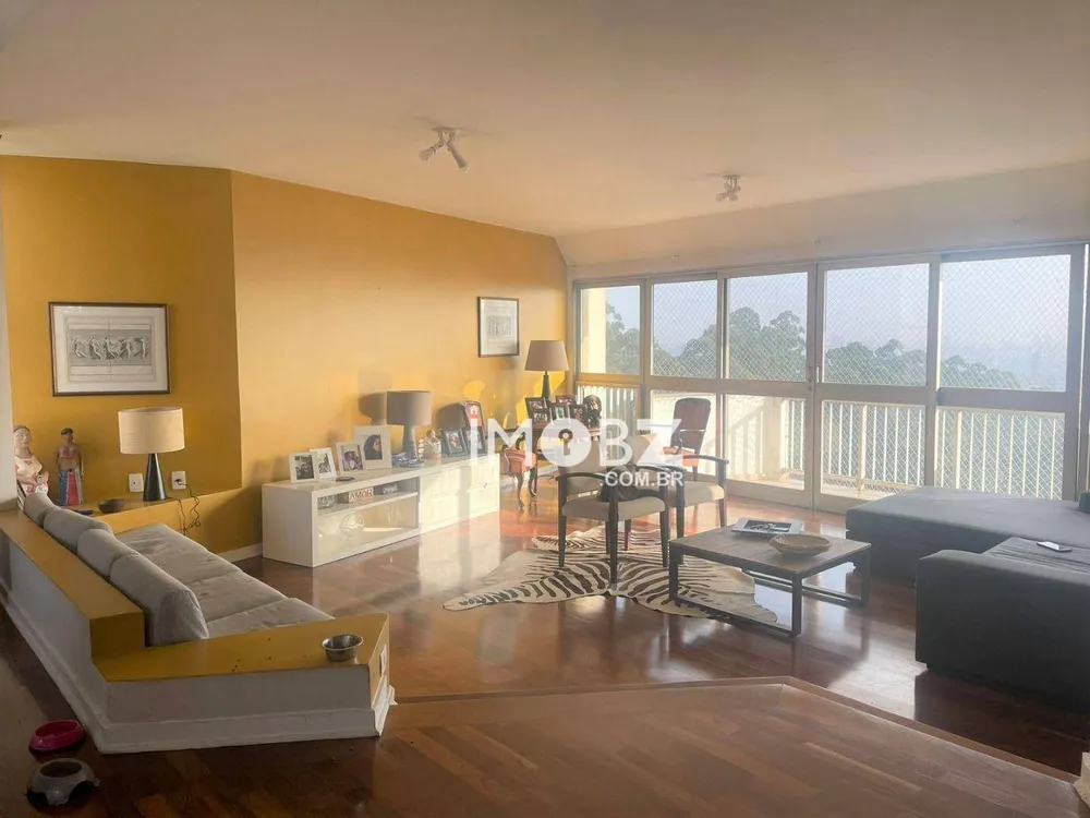 Apartamento, 4 quartos, 240 m² - Foto 1
