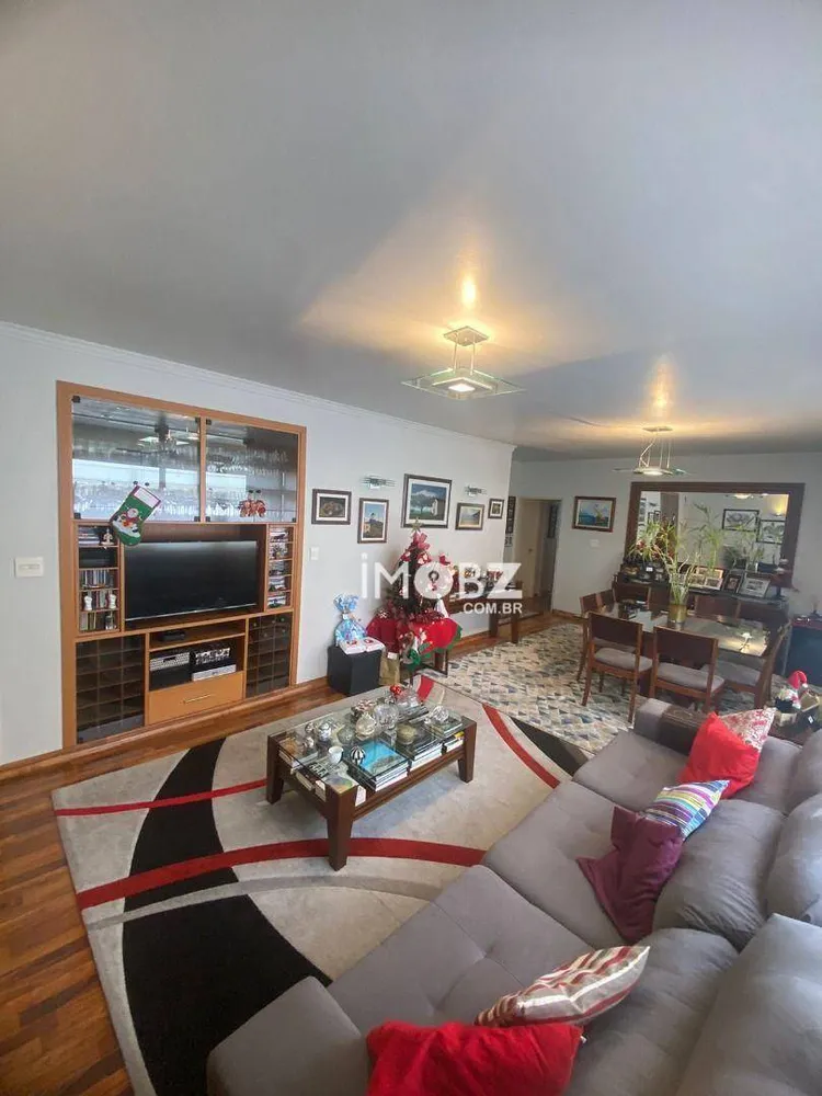 Apartamento, 3 quartos, 130 m² - Foto 2