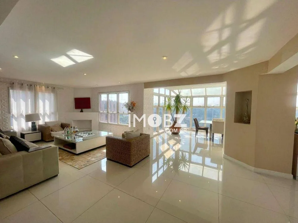 Apartamento, 4 quartos, 230 m² - Foto 1