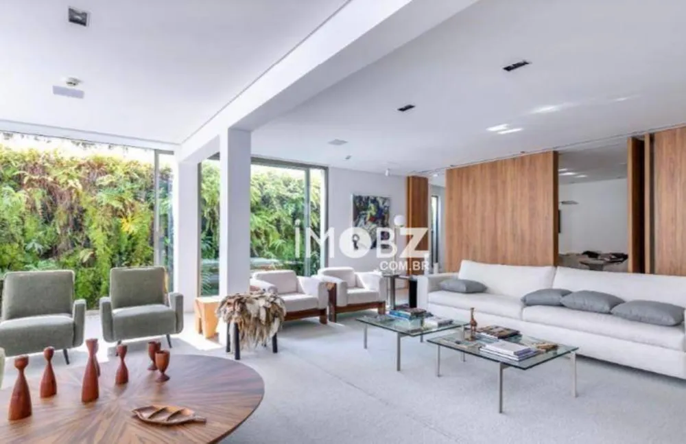 Casa, 5 quartos, 1050 m² - Foto 1