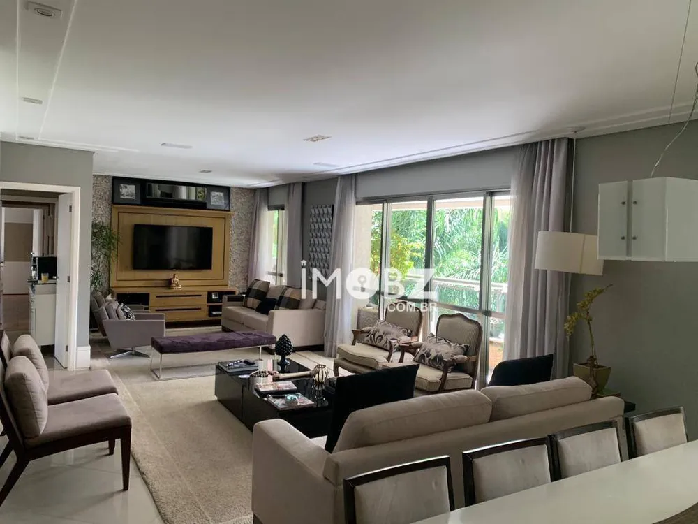 Apartamento, 3 quartos, 212 m² - Foto 2