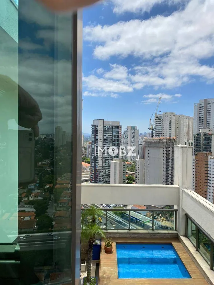 Cobertura, 3 quartos, 240 m² - Foto 4