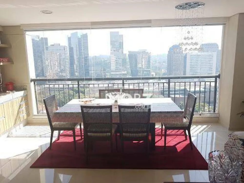 Apartamento, 3 quartos, 140 m² - Foto 1