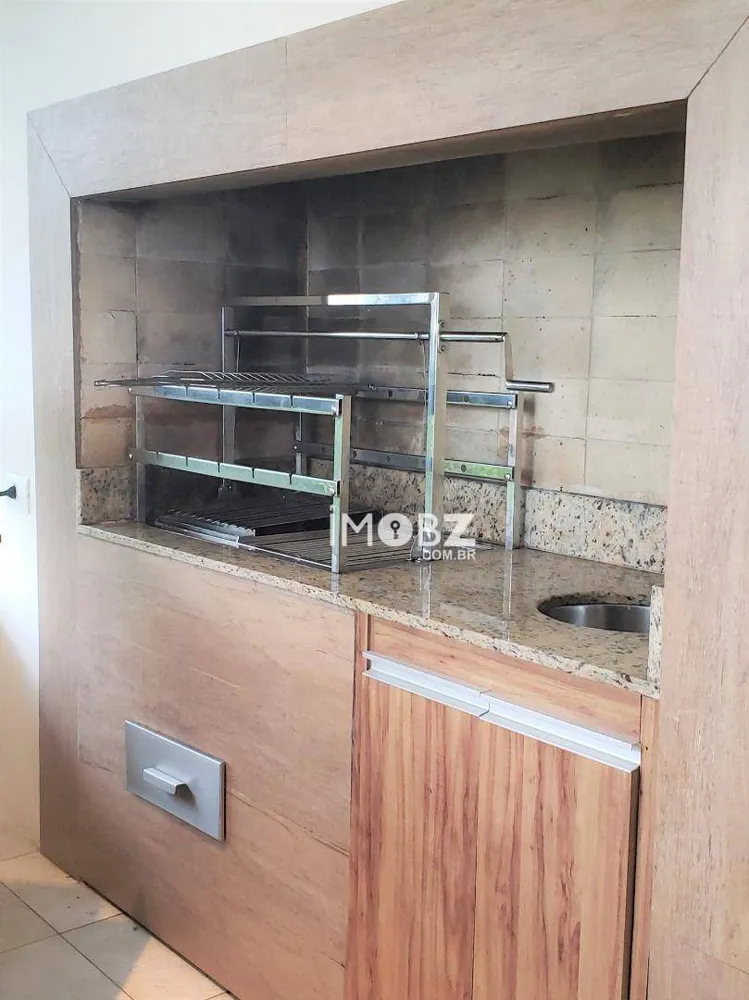Apartamento, 3 quartos, 232 m² - Foto 1