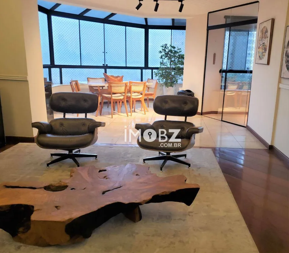 Apartamento, 3 quartos, 232 m² - Foto 2