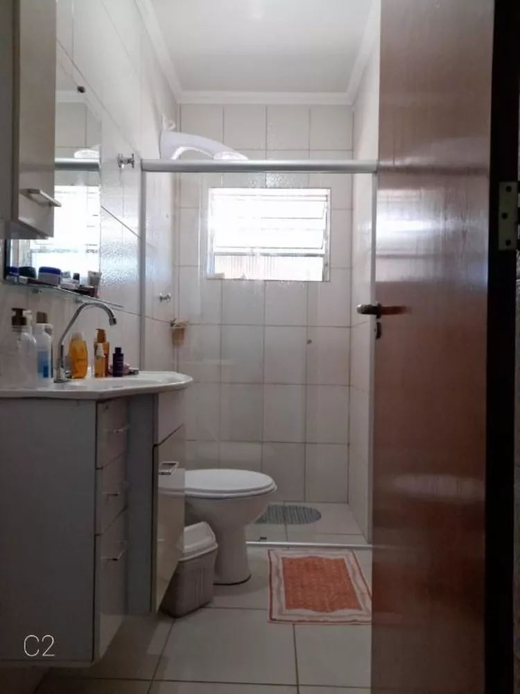 Casa à venda com 4 quartos, 180m² - Foto 6