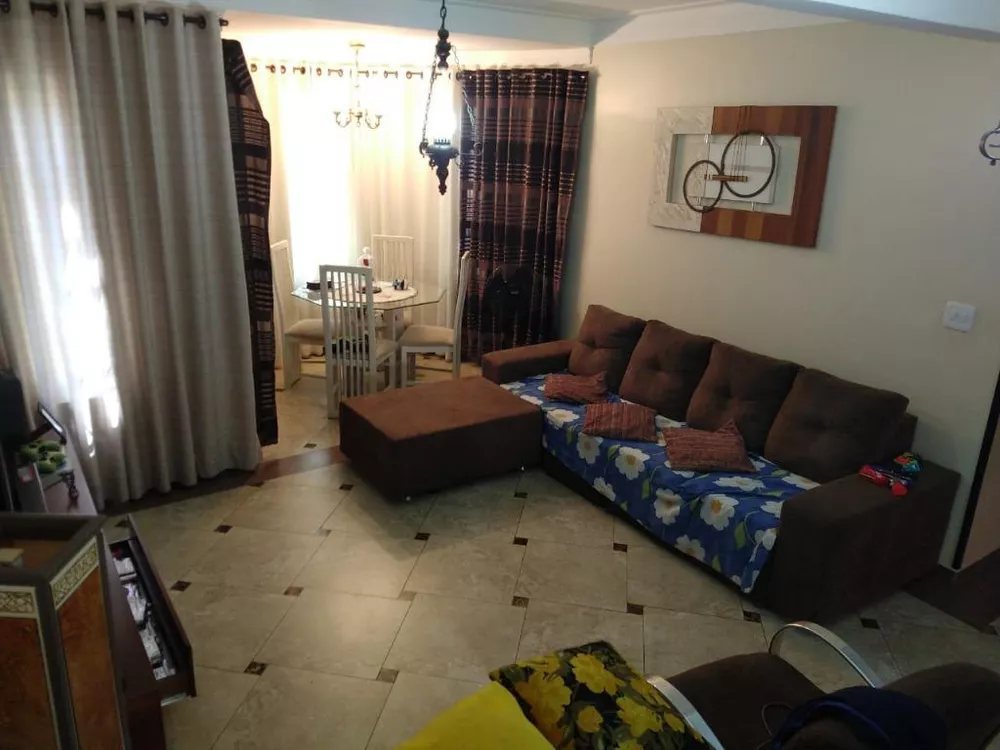 Sobrado à venda com 4 quartos, 270m² - Foto 1