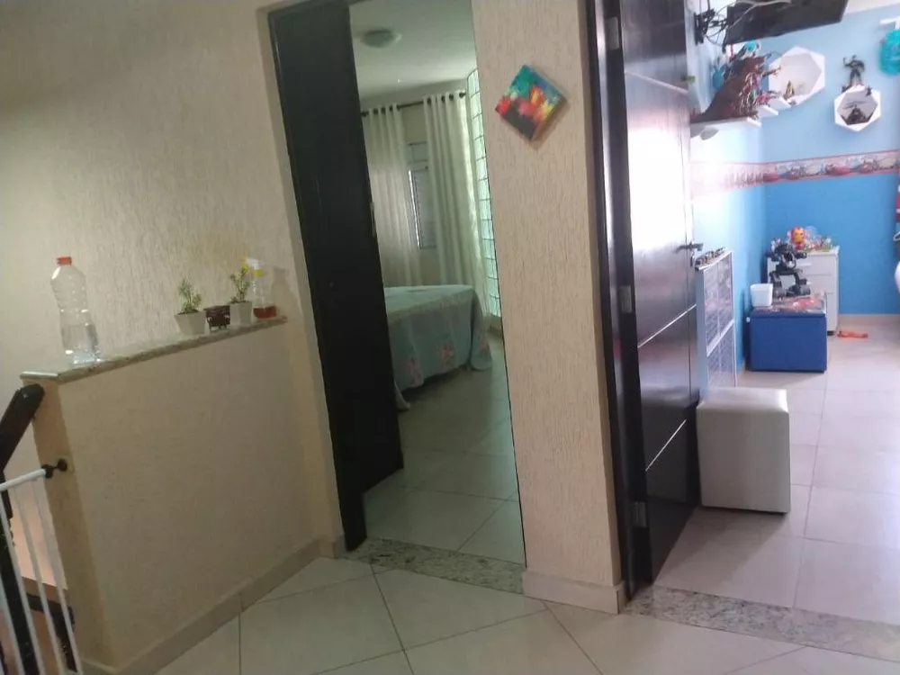 Sobrado à venda com 4 quartos, 270m² - Foto 12