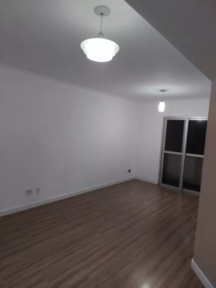 Apartamento para alugar com 2 quartos, 57m² - Foto 3