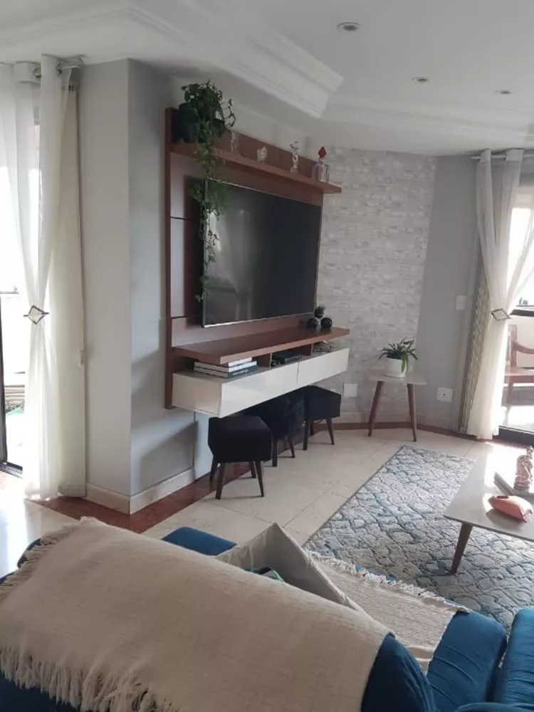 Apartamento à venda com 4 quartos, 198m² - Foto 4