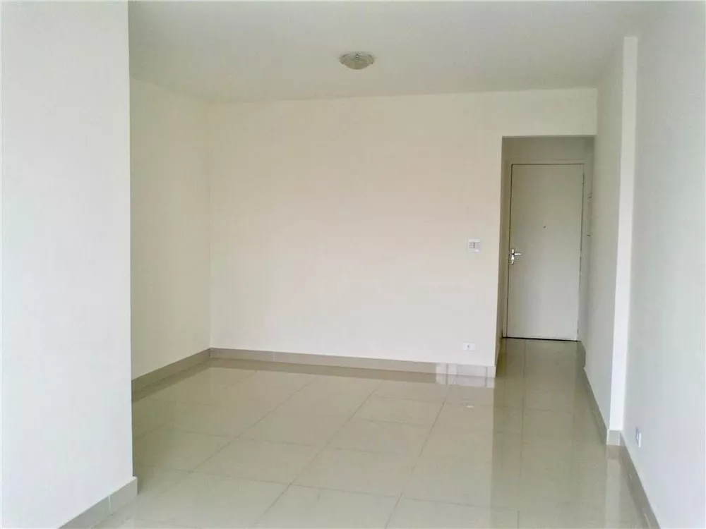 Apartamento à venda com 3 quartos, 65m² - Foto 3