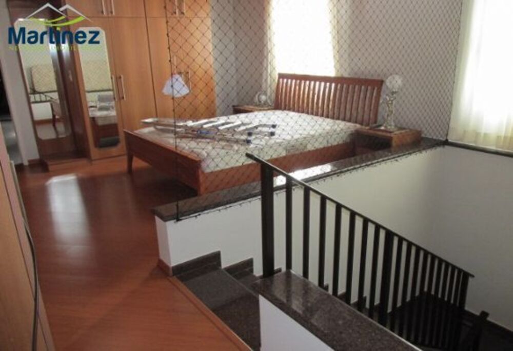 Sobrado, 3 quartos, 346 m² - Foto 2