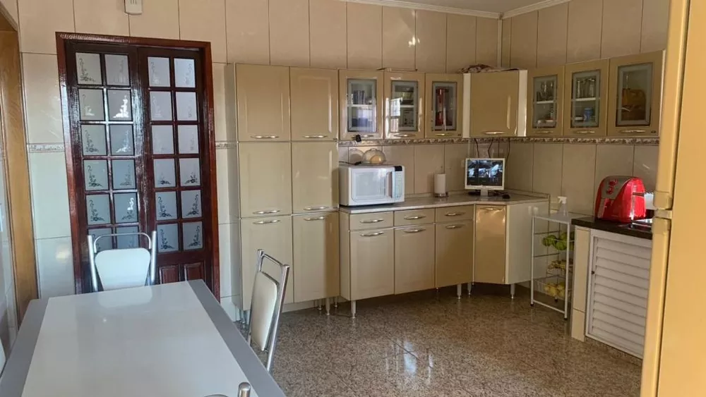 Casa à venda com 2 quartos, 100m² - Foto 6