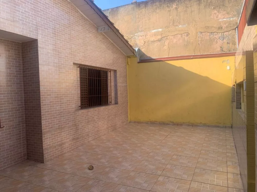 Casa à venda com 2 quartos, 100m² - Foto 3