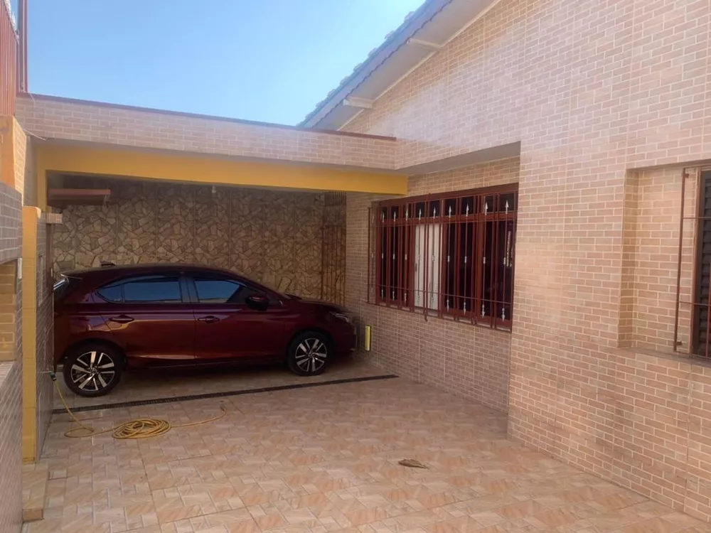 Casa à venda com 2 quartos, 100m² - Foto 2