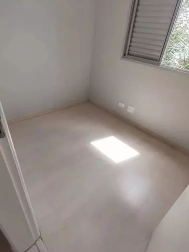 Apartamento à venda com 3 quartos, 70m² - Foto 4